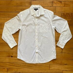 🤍 Banana Republic White Dress Shirt - Size Medium